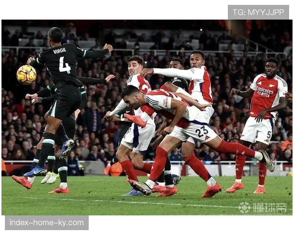 高位逼抢与空间压缩 阿森纳防守体系前所未见